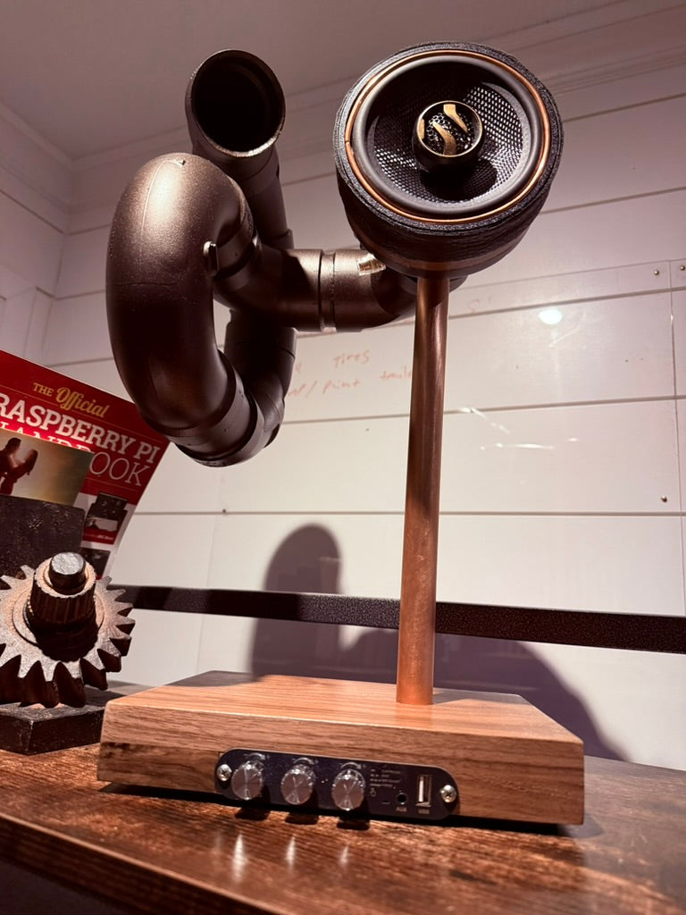 Cyclone – Handcrafted Transmission-Line Speaker